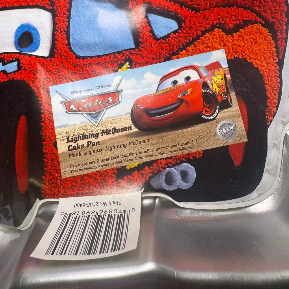 Wilton Disney Pixar Cars Lightning McQueen Aluminum Cake Pan 2105-6400 Silver